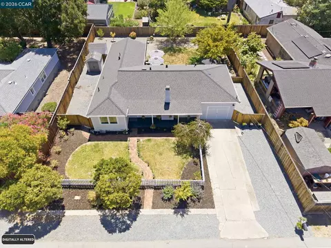 View/Area - 8 Lander Dr, Martinez, CA 94553 photo 2 of 11
