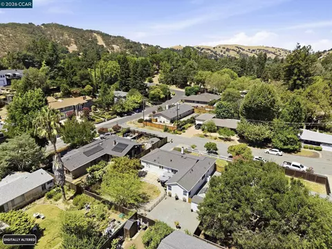 View/Area - 8 Lander Dr, Martinez, CA 94553 photo 8 of 11