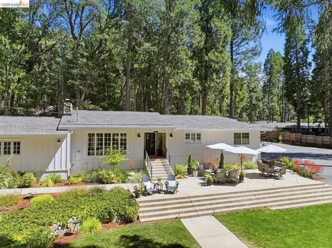 12983 Mayflower Dr, Nevada City, CA 95959