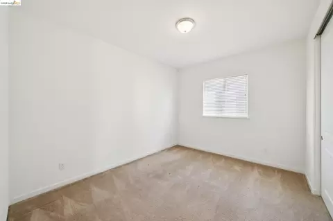 Bedroom - 320 Heritage Ln, Dixon, CA 95620 photo 3 of 11