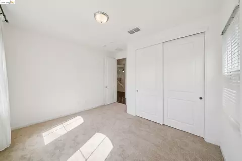 Bedroom - 320 Heritage Ln, Dixon, CA 95620 photo 11 of 11
