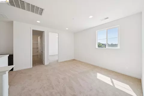 Bedroom - 320 Heritage Ln, Dixon, CA 95620 photo 1 of 11