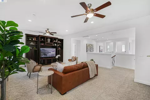 Living - 227 Olivia Ct, San Ramon, CA 94582 photo 5 of 5