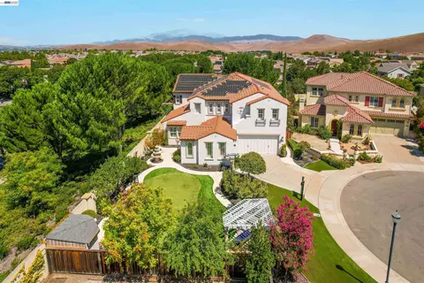 View/Area - 227 Olivia Ct, San Ramon, CA 94582 photo 5 of 10