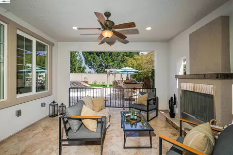 Exterior - 227 Olivia Ct, San Ramon, CA 94582 photo 11 of 20