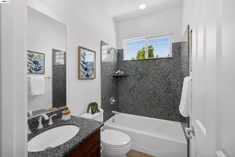 Bath - 227 Olivia Ct, San Ramon, CA 94582 photo 6 of 6