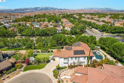 View/Area - 227 Olivia Ct, San Ramon, CA 94582 photo 3 of 10