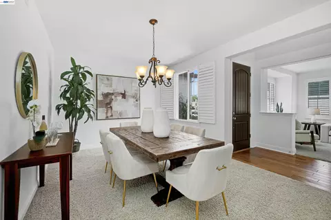 Dining - 227 Olivia Ct, San Ramon, CA 94582 photo 1 of 3