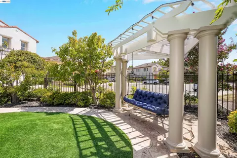 Exterior - 227 Olivia Ct, San Ramon, CA 94582 photo 7 of 20