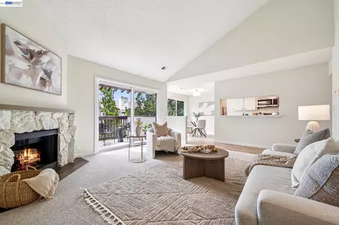21062 Gary Dr #217, Hayward, CA 94546