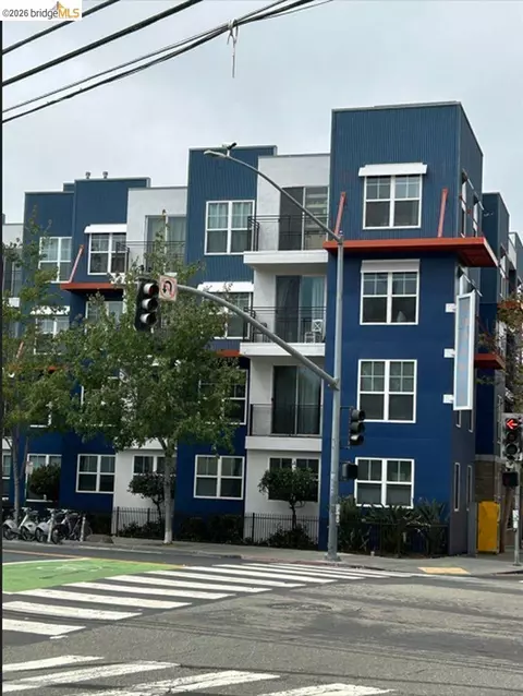 1121 40th St #5102, Emeryville, CA 94608