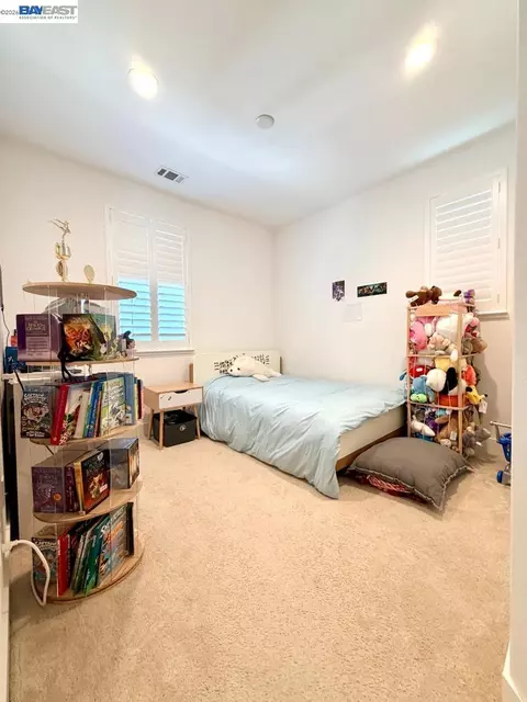 Bedroom - 2181 Donnells Ln, Dublin, CA 94568 photo 4 of 4