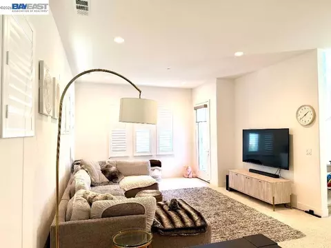 Living - 2181 Donnells Ln, Dublin, CA 94568 photo 1 of 2
