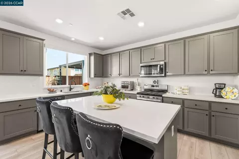 Kitchen - 461 Ramos Ranch Rd, Oakley, CA 94561 photo 1 of 3