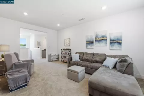 Entry Way - 461 Ramos Ranch Rd, Oakley, CA 94561 photo 4 of 7