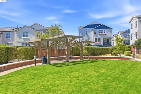 Exterior - 8540 Tailwind Ave, Newark, CA 94560 photo 7 of 9