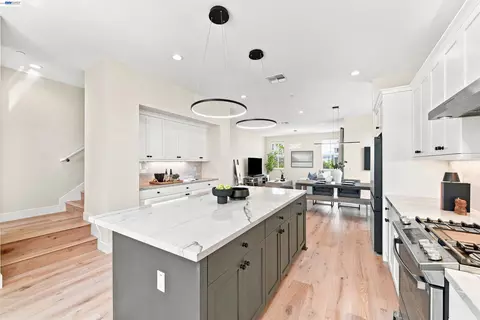 Kitchen - 8540 Tailwind Ave, Newark, CA 94560 photo 6 of 6