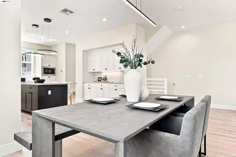 Dining - 8540 Tailwind Ave, Newark, CA 94560 photo 3 of 3