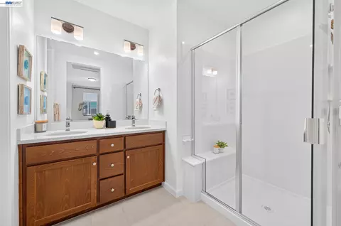 Bath - 5471 Dublin Blvd, Dublin, CA 94568 photo 2 of 3