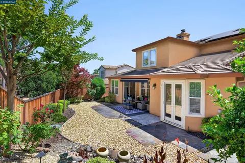 Exterior - 5210 S Montecito Dr, Concord, CA 94521 photo 6 of 12
