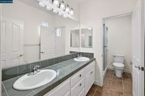 Bath - 5210 S Montecito Dr, Concord, CA 94521 photo 8 of 11