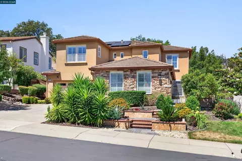 Exterior - 5210 S Montecito Dr, Concord, CA 94521 photo 11 of 12