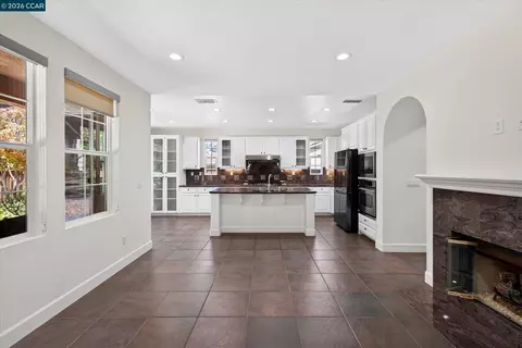 Other - 5210 S Montecito Dr, Concord, CA 94521 photo 8 of 18
