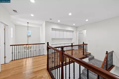 Entry Way - 5210 S Montecito Dr, Concord, CA 94521 photo 15 of 15