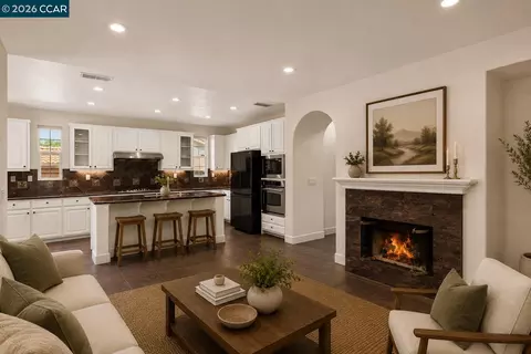 Living - 5210 S Montecito Dr, Concord, CA 94521 photo 5 of 11