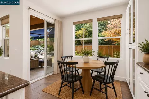 Dining - 5210 S Montecito Dr, Concord, CA 94521 photo 2 of 2