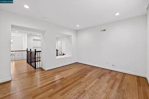Living - 5210 S Montecito Dr, Concord, CA 94521 photo 10 of 11