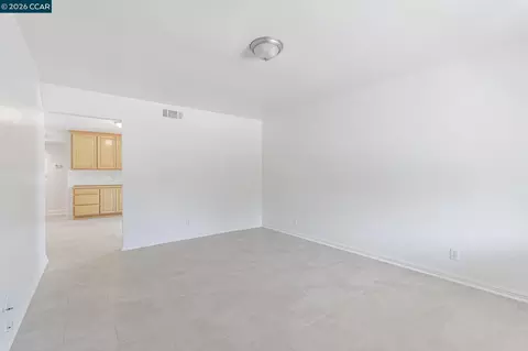 Living - Gilbert Ct, Martinez, CA 94553 photo 3 of 5