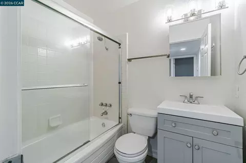 Bath - Gilbert Ct, Martinez, CA 94553 photo 1 of 1