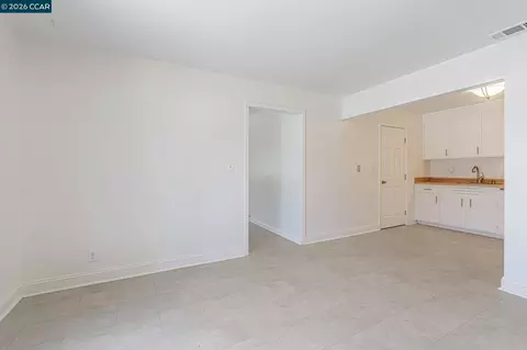 Living - Gilbert Ct, Martinez, CA 94553 photo 4 of 5