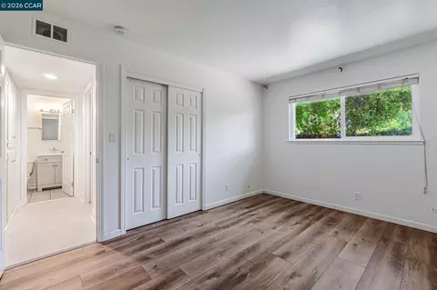 Bedroom - Gilbert Ct, Martinez, CA 94553 photo 8 of 8