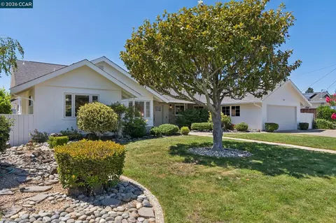 Exterior - 92 Sullivan Dr, Moraga, CA 94556 photo 2 of 9