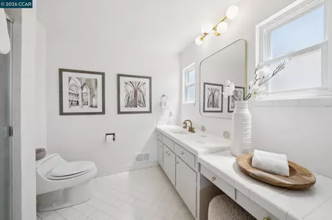 Bath - 92 Sullivan Dr, Moraga, CA 94556 photo 1 of 2