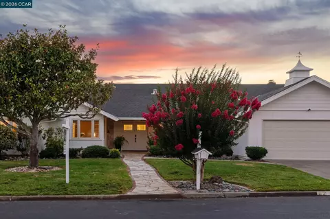 Exterior - 92 Sullivan Dr, Moraga, CA 94556 photo 7 of 9