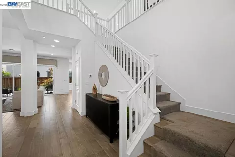 Entry Way - 39481 Squirrel Rd, Newark, CA 94560 photo 4 of 11