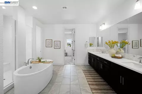 Bath - 39481 Squirrel Rd, Newark, CA 94560 photo 6 of 7