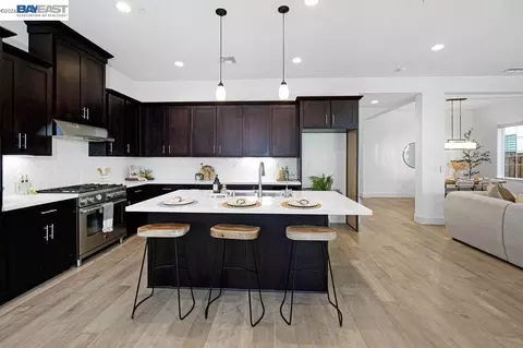 Kitchen - 39481 Squirrel Rd, Newark, CA 94560 photo 4 of 8