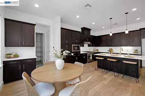 Kitchen - 39481 Squirrel Rd, Newark, CA 94560 photo 1 of 8