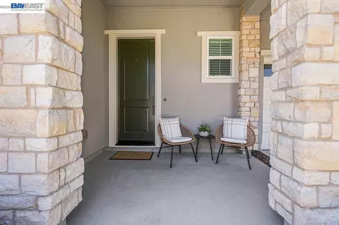 Exterior - 39481 Squirrel Rd, Newark, CA 94560 photo 6 of 9