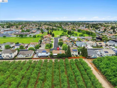 View/Area - 744 Vasconcellos Ave, Manteca, CA 95336 photo 5 of 8