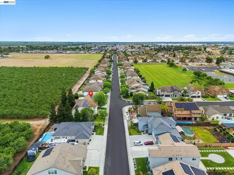 View/Area - 744 Vasconcellos Ave, Manteca, CA 95336 photo 7 of 8