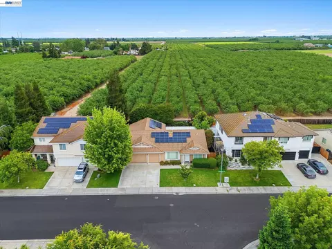 View/Area - 744 Vasconcellos Ave, Manteca, CA 95336 photo 1 of 8
