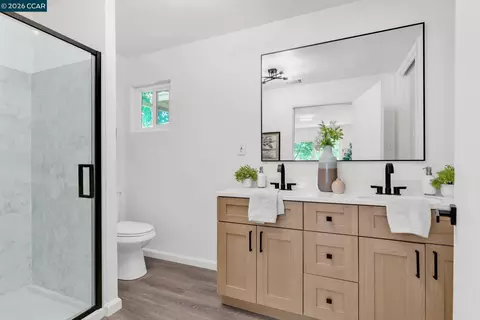 Bath - 2072 Chalomar Rd, Concord, CA 94518 photo 1 of 5