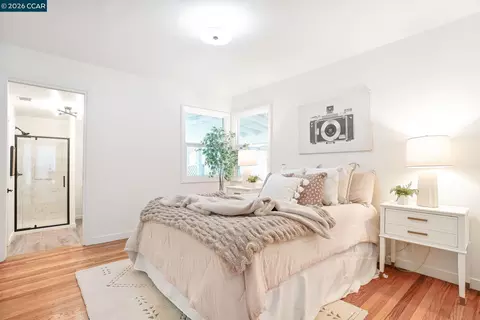 Bedroom - 2072 Chalomar Rd, Concord, CA 94518 photo 1 of 6