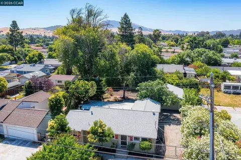 View/Area - 2072 Chalomar Rd, Concord, CA 94518 photo 3 of 5