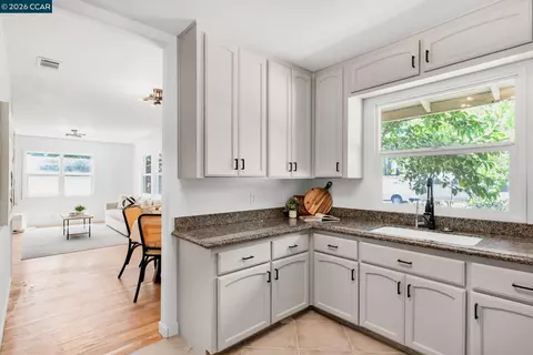 Kitchen - 2072 Chalomar Rd, Concord, CA 94518 photo 2 of 3